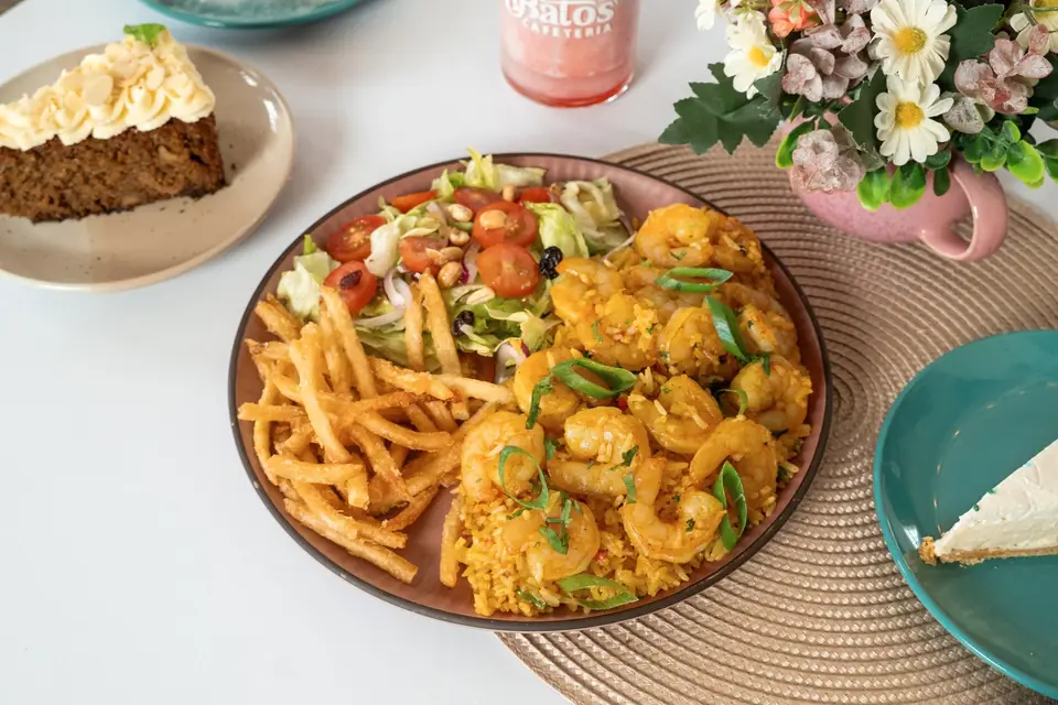 Shrimp rice with french fries