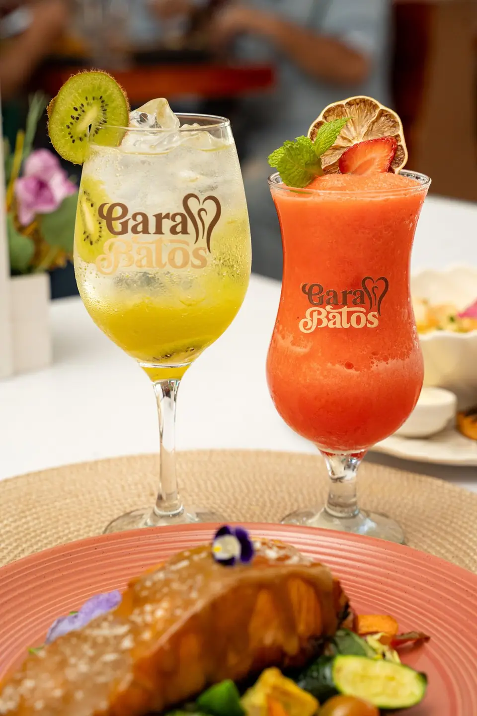 Kiwi and strawberry Soda Garabatos