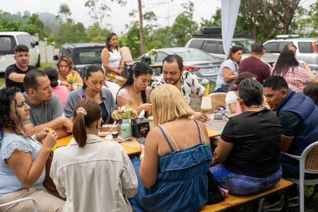 Large group enjoying an afternoon at Garabatos Naranjo